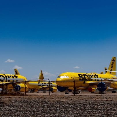 Passageiros da Spirit relembram o icônico 'Big Yellow Bus in the Sky'