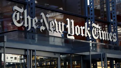 New York Times defende jornalista após ameaça de processar por Israel
