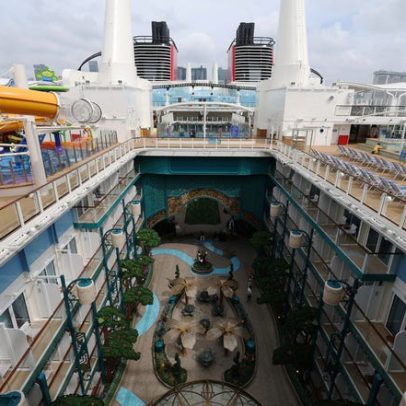 Cruzeiro Disney Adventure é cancelado após hóspedes embarcarem