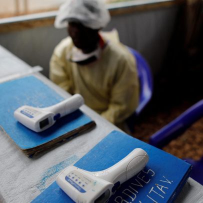 Americano testa positivo para Ebola após exposição na RDC