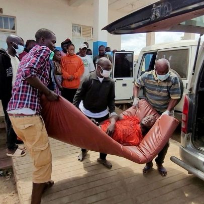 Médico americano com Ebola mantém esperança de recuperação