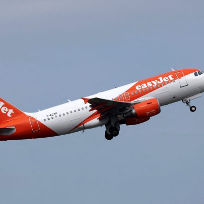 Bateria externa na bagagem obriga voo da easyJet a desvio