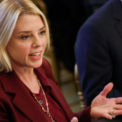 Pam Bondi tem câncer de tireoide: o que se sabe sobre o diagnóstico