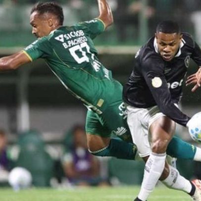 Botafogo enfrenta Chapecoense em atuação contestada