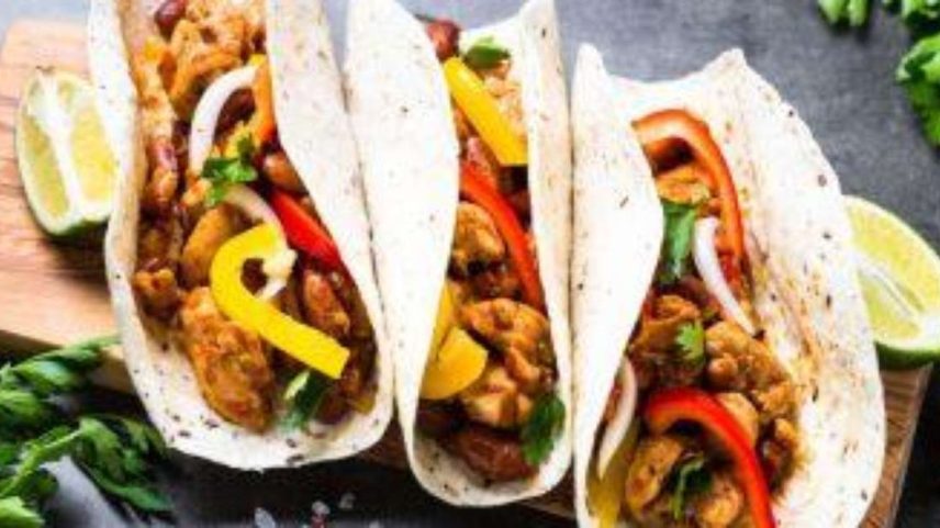 Noite mexicana em casa: aprenda a fazer tacos, burritos e guacamole