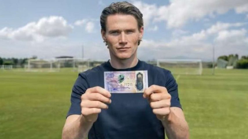 McTominay anota golaço de bicicleta de contra a Dinamarca –