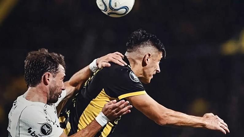 Corinthians empata com Penãrol, em Montevidéu –