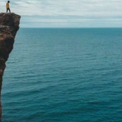 Falésias brasileiras atraem turistas por suas paisagens impressionantes