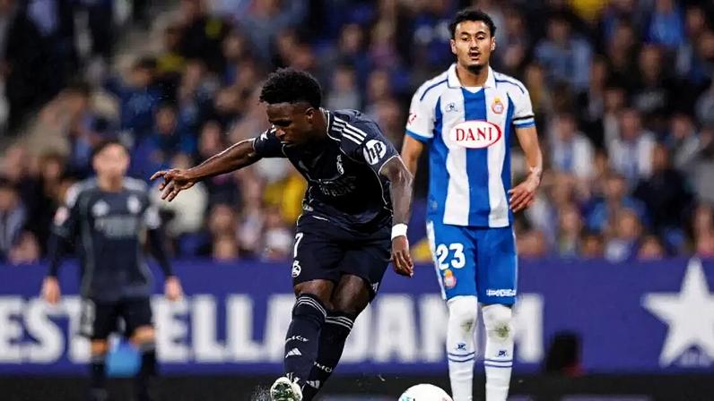 Vini terá que fazer chover no Camp Nou, na próxima semana –