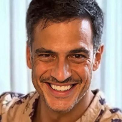Mateus Solano troca mansão de luxo por apartamento na Zona Sul do RJ