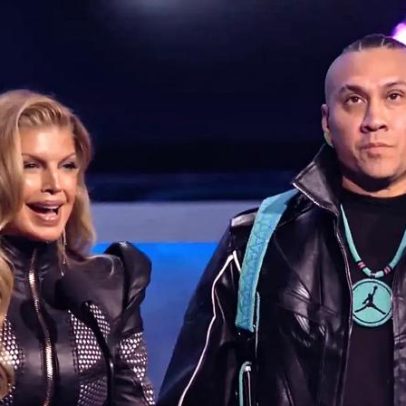Fergie retorna ao Black Eyed Peas para receber prêmio no AMAs 2026