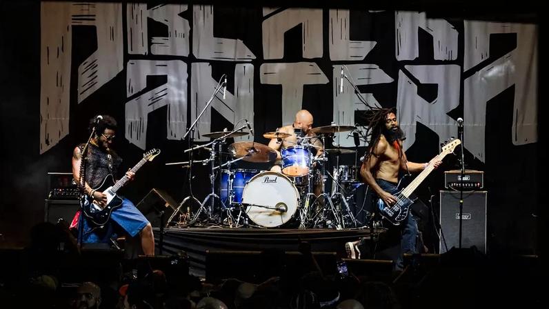 Black Pantera Ao Vivo no Circo Voador