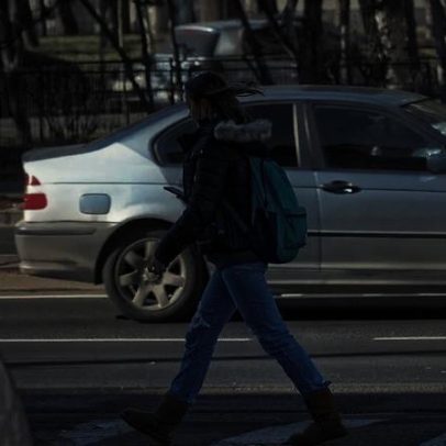 Agradecer no trânsito revela traços da personalidade, dizem psicólogos