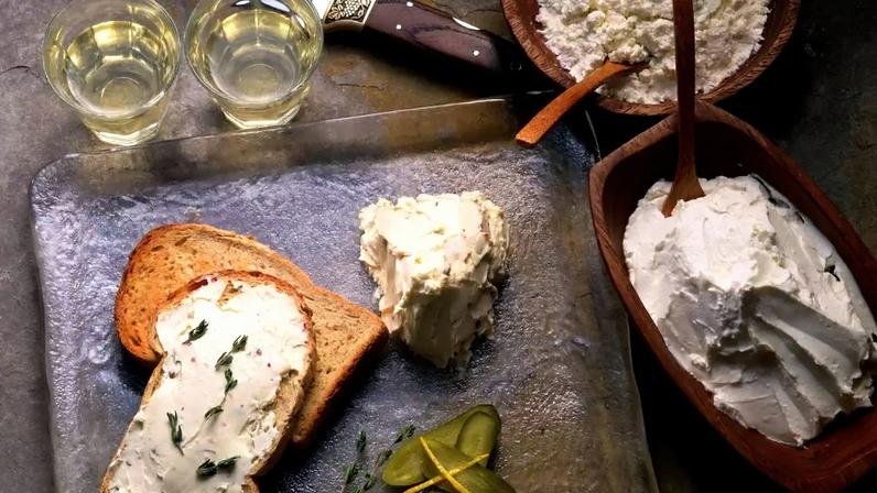 Cream cheese ou creme de ricota: qual é a opção mais saudável para sua dieta?