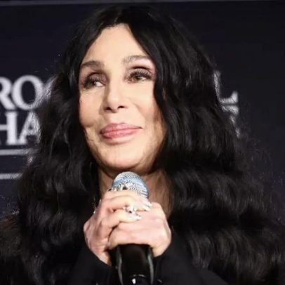 A resposta desagradável que Cher recebeu no início da carreira no cinema