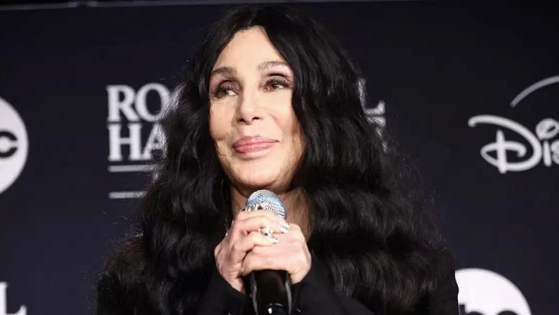 A resposta nada agradável que Cher recebeu no início da carreira no cinema (Arturo Holmes Getty Images for The Rock and Roll Hall of Fame)