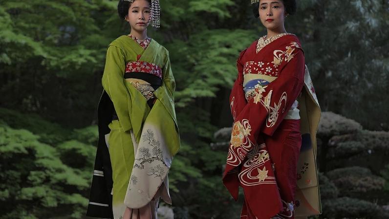Mais do que um traje, o quimono representa memória, tradição e identidade cultural. O livro "Tecendo Histórias: O Imaginário dos Quimonos", lançado em fevereiro de 2026 pelo Museu da Imigração Japonesa, mostra como a vestimenta carrega significados ligados à cultura e à presença de seus descendentes no Brasil.