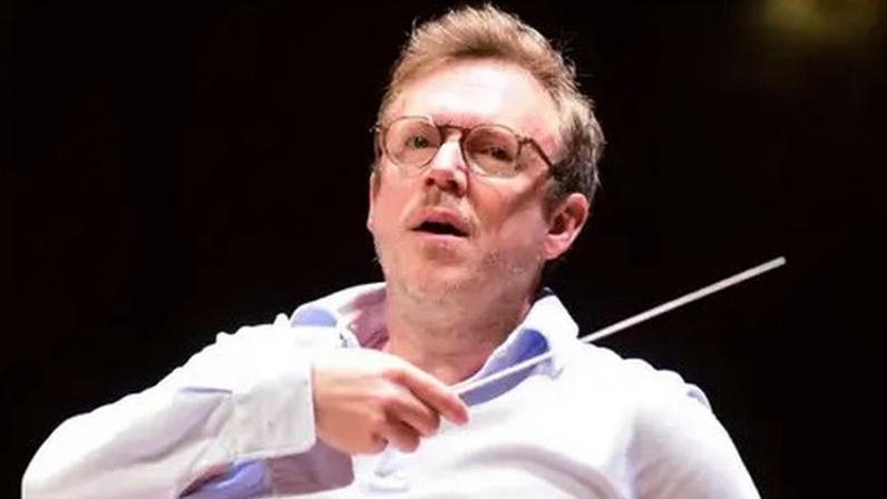 Daniel Harding combines conducting orchestras around the world with being a pilot for Air France