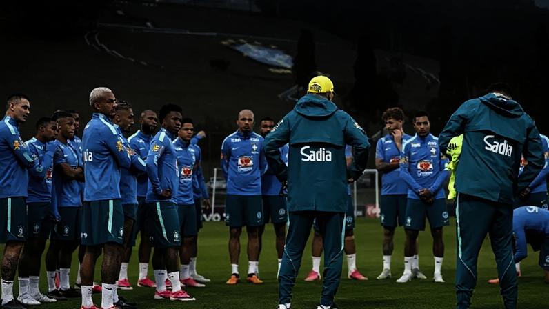 22 dos 26 jogadores convocados passaram pela seleção de base –