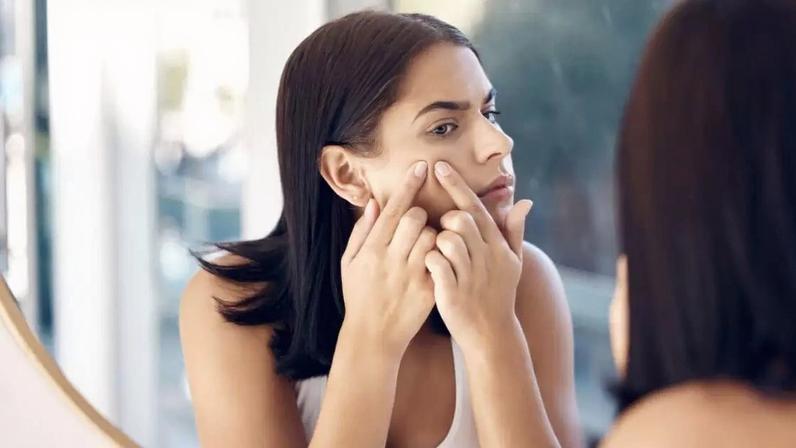 Cutucar a pele de forma contínua pode gerar consequências consideráveis
