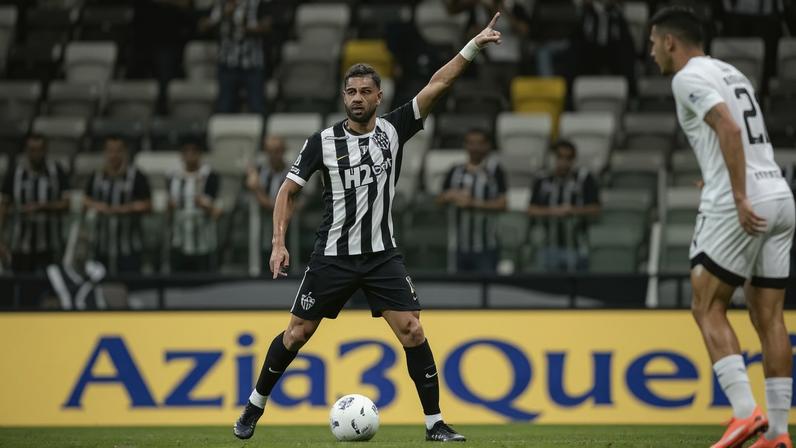 Atlético vive ma umomento dentro e fora de campo / Jogada10