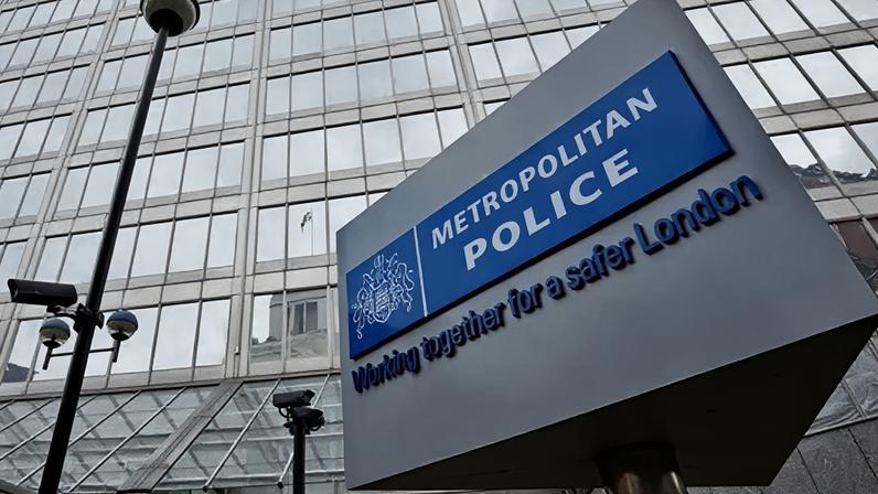 Nacional grego é acusado de ajudar espiões iranianos