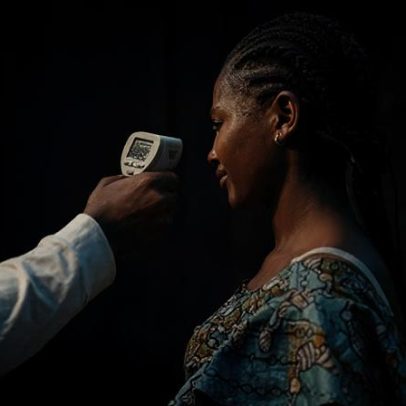 Pelo menos seis americanos expostos ao Ebola na RD Congo, segundo EUA