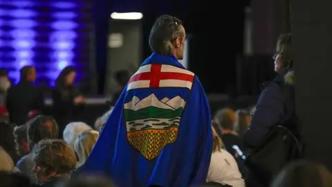 Polls suggest that about a quarter of Albertans are in favour of the province separating from Canada