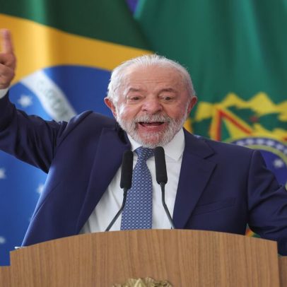 Lula diz que caso é de polícia ao comentar áudio de Flávio Bolsonaro