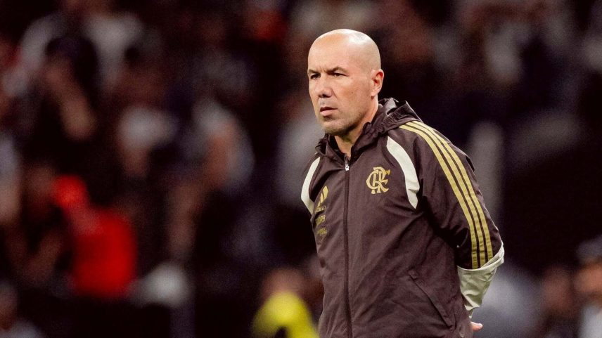 Leonardo Jardim fala sobre falta de segurança em jogo do Flamengo