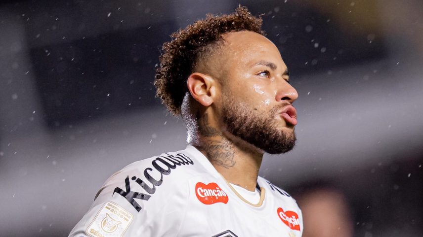 Neymar abriu o placar para o Santos na vitória sobre o Bragantino.
