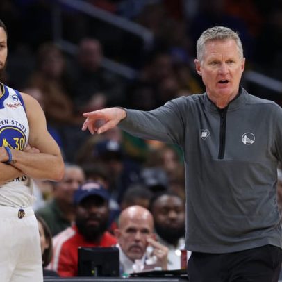 Warriors renovam com ídolo da dinastia na NBA por dois anos