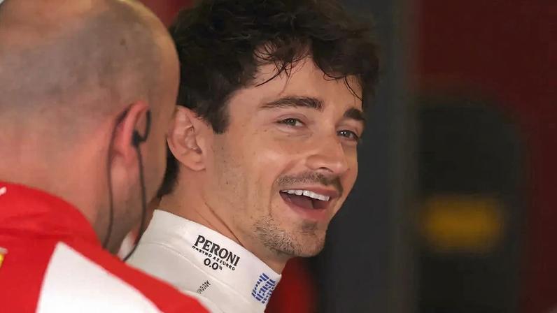 Charles Leclerc durante treino livre no GP da Austrália (Foto: Martin KEEP / AFP)
