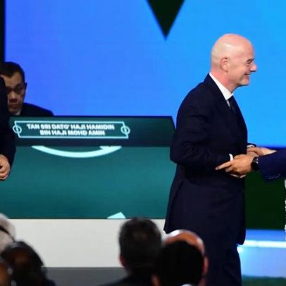 Infantino provoca climão ao tentar promover aperto entre Israel e Palestina