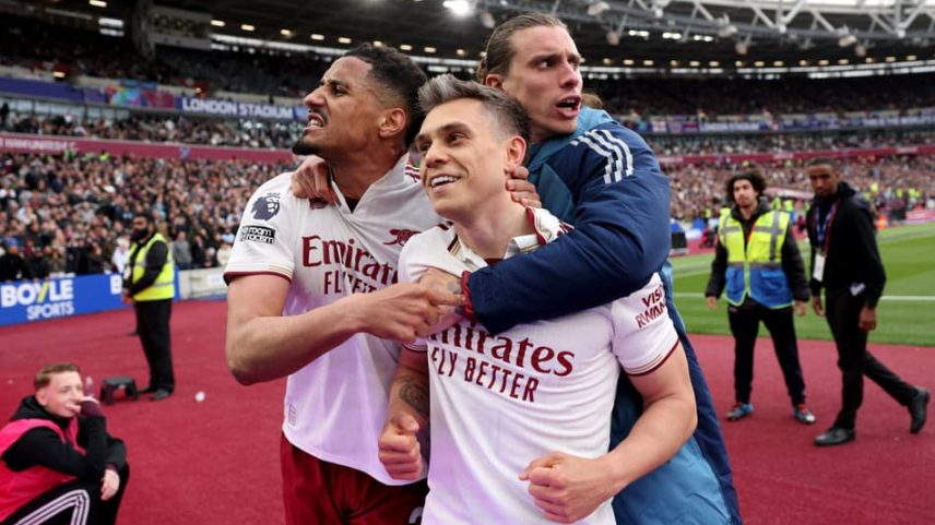 O Arsenal se aproxima do título da Premier League (Foto: Adrian DENNIS / AFP)