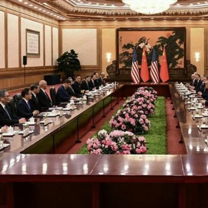 Foto de reunião entre Trump e Xi é criticada pela ausência de mulheres