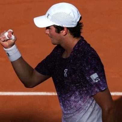 Estrangeiros exaltam virada de João Fonseca em Roland Garros como geração