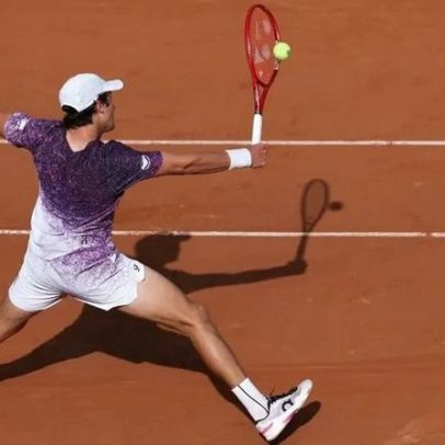 João Fonseca enfrenta Djokovic em Roland Garros; veja horário e onde assistir
