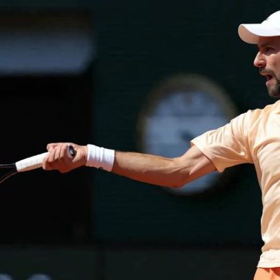 Djokovic avança e aguarda o vencedor do jogo de João Fonseca em Roland Garros
