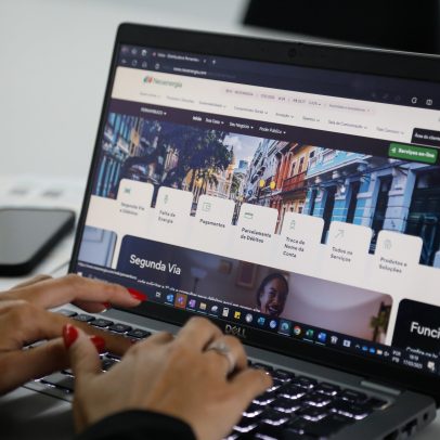 Neoenergia atualiza sistema comercial e orienta clientes sobre ajustes temporários