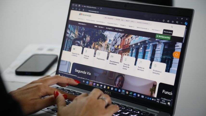 Neoenergia está implantando um novo sistema de gestão comercial no Distrito Federal para aprimorar a experiência dos consumidores e aumentar a eficiência das operações