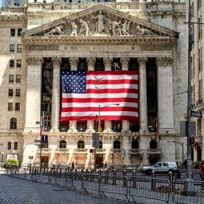 Wall Street fecha em alta com avanços nas negociações EUA e Irã