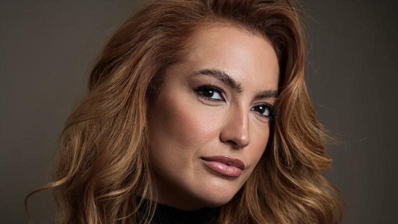 Camila Moura é professora de história, influenciadora digital e empresária