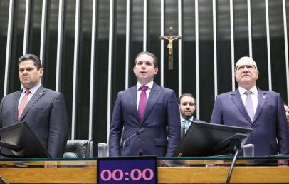 Fachin afirma que Parlamento e Judiciário não se enfrentam, mas se sustentam