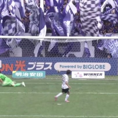 Sanfrecce Hiroshima x Vissel Kobe: pênalti cobrado por Rikuto Hirose