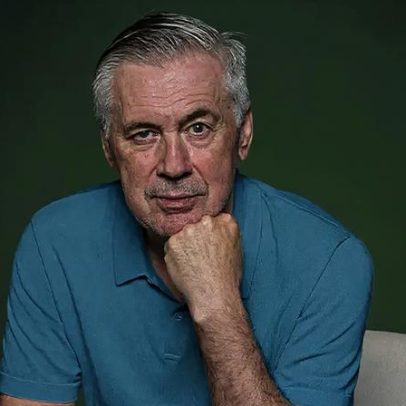 Ancelotti diz que seleção pode ser seu último emprego e treina para cantar hino