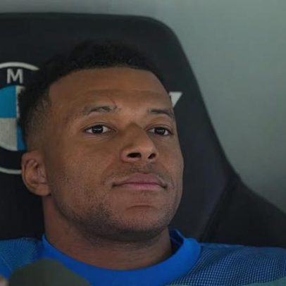 Mbappé desabafa contra treinador, diz ser o 4º atacante do Real Madrid