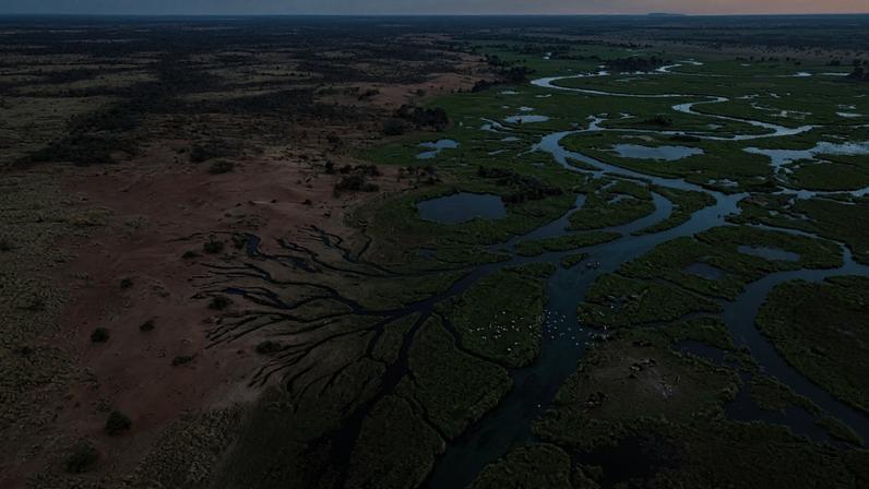Rio que cruza a África de ponta a ponta forma um dos deltas mais ricos do mundo