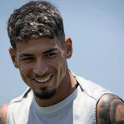 Saldivia volta ao time e ganha nova chance na zaga do Vasco