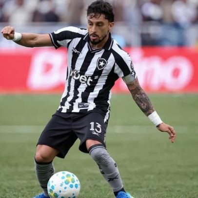 Alex Telles lamenta derrota do Botafogo para o Remo